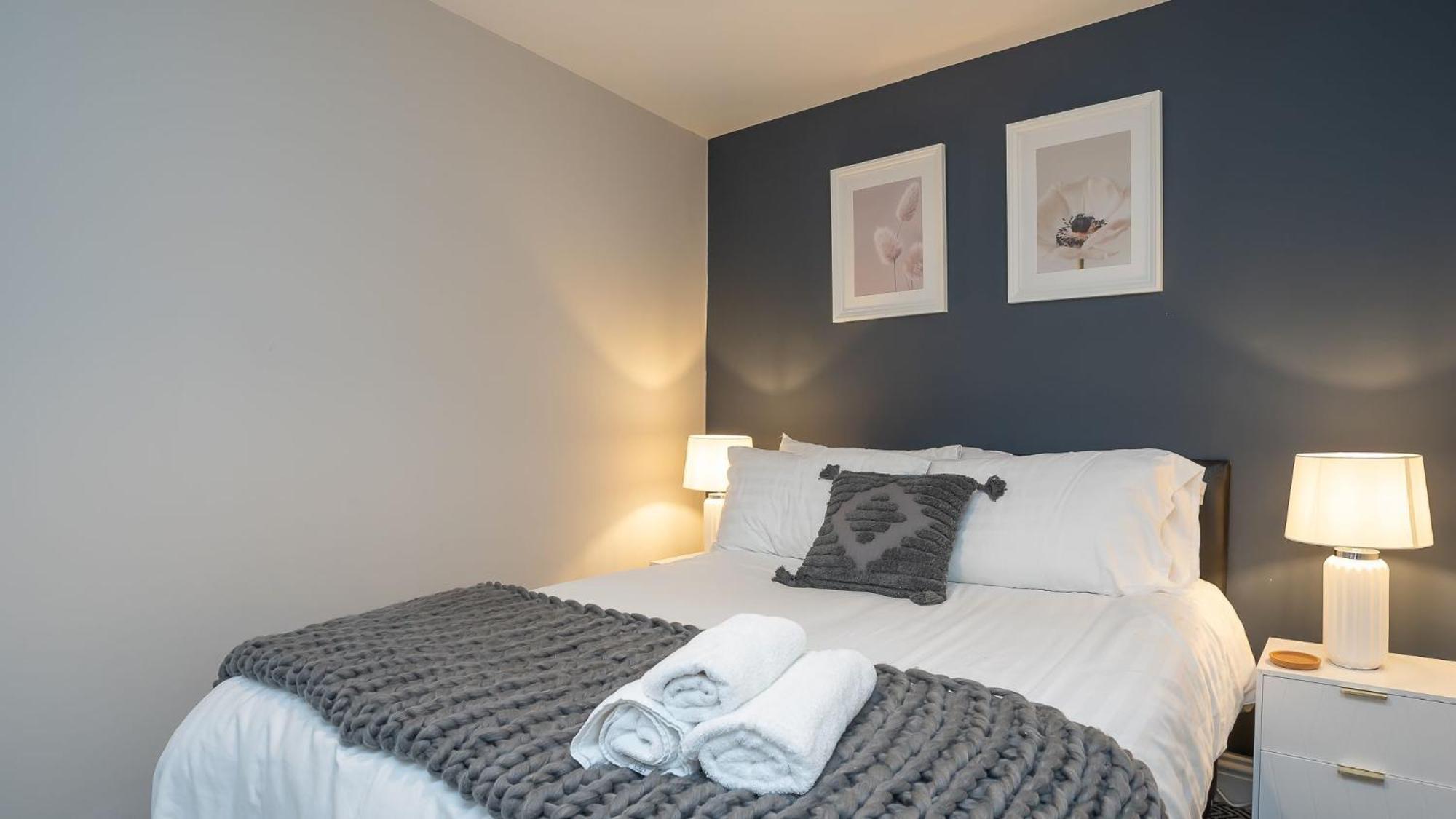2 Bdr & 1 Bdr Apartments At Queens Uni By Belfast City Breaks Quarto foto