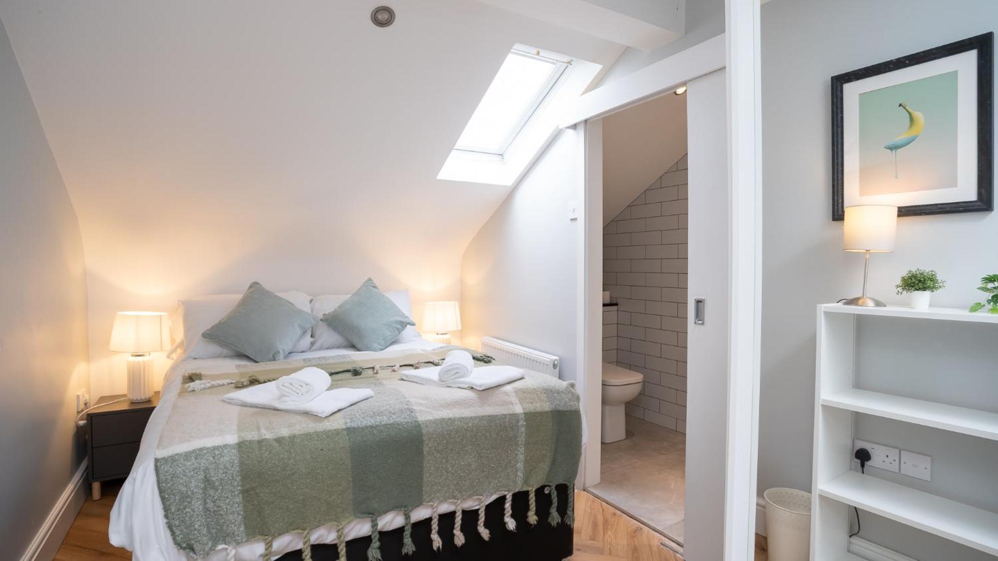 2 Bdr & 1 Bdr Apartments At Queens Uni By Belfast City Breaks Quarto foto